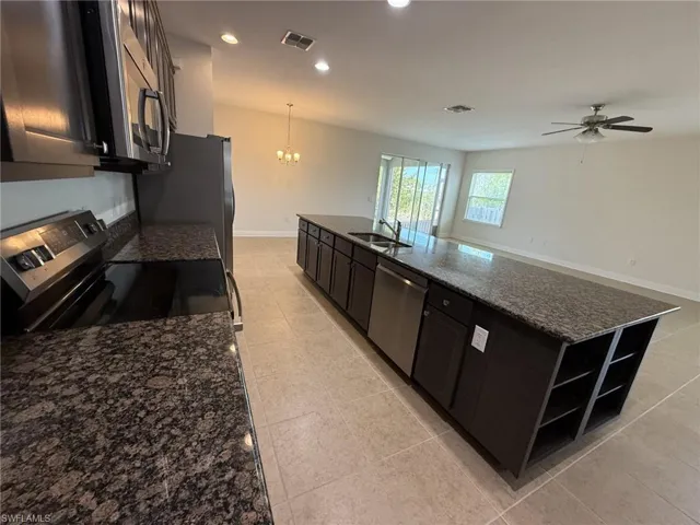 A great view of all of the storage in this
