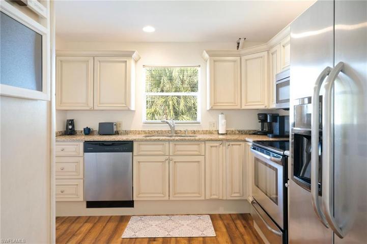 1599 Trafalgar LN-201-Naples-FL-Kitchen