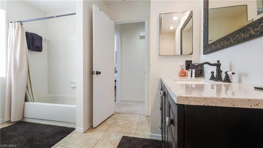 1599 Trafalgar LN-201-Naples-FL-Guestbathroom