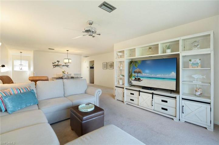 1599 Trafalgar LN-201-Naples-FL-Living