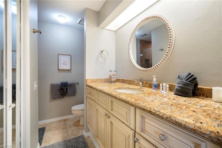 1599 Trafalgar LN-201-Naples-FL-Masterbath
