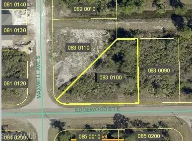 1217 Edgewood St E, Lehigh Acres, Florida 33974