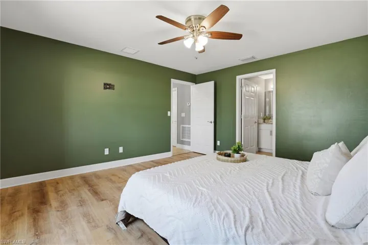 3017 Ne 2nd Ave, Cape Coral, Florida 33909