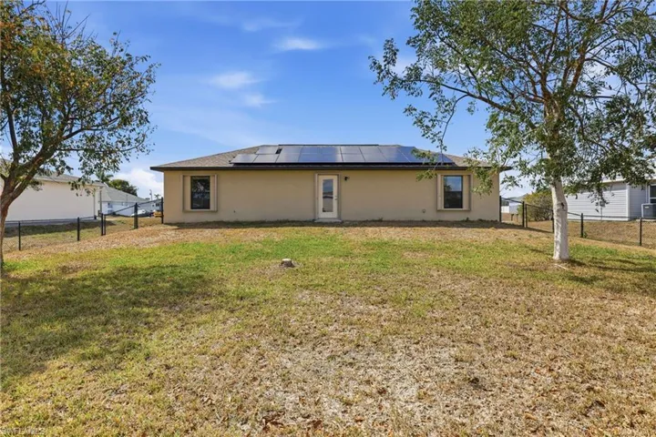 3017 Ne 2nd Ave, Cape Coral, Florida 33909