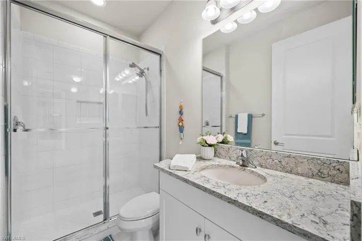 Second floor bath 3