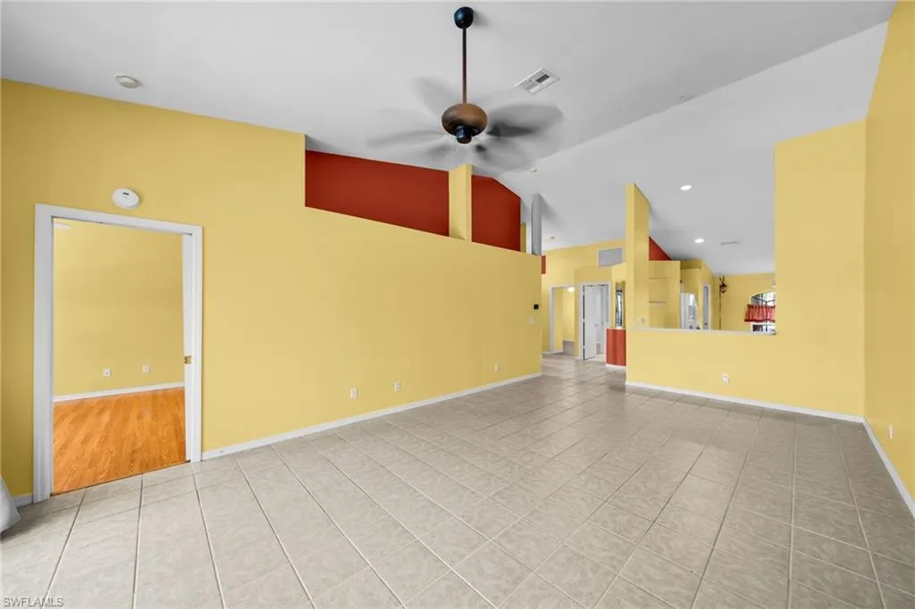 5500 Whitten DR, Naples, FL 34104,225063680