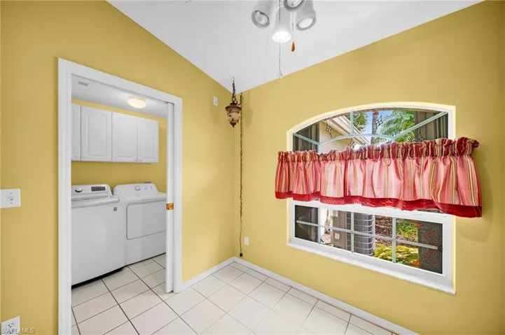 5500  Whitten  DR, Naples, FL 34104