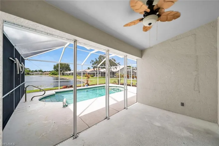 5500  Whitten  DR, Naples, FL 34104