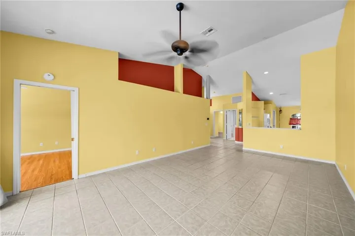 5500  Whitten  DR, Naples, FL 34104