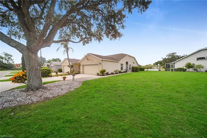 5500  Whitten  DR, Naples, FL 34104