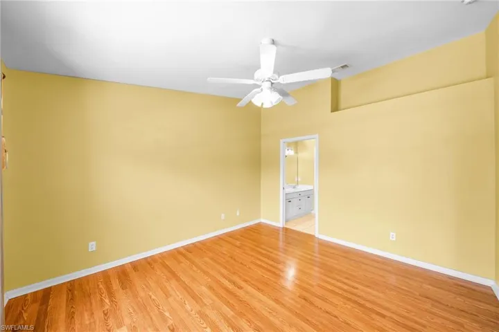 5500  Whitten  DR, Naples, FL 34104