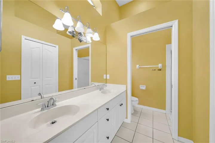 5500  Whitten  DR, Naples, FL 34104