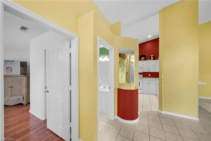 5500  Whitten  DR, Naples, FL 34104
