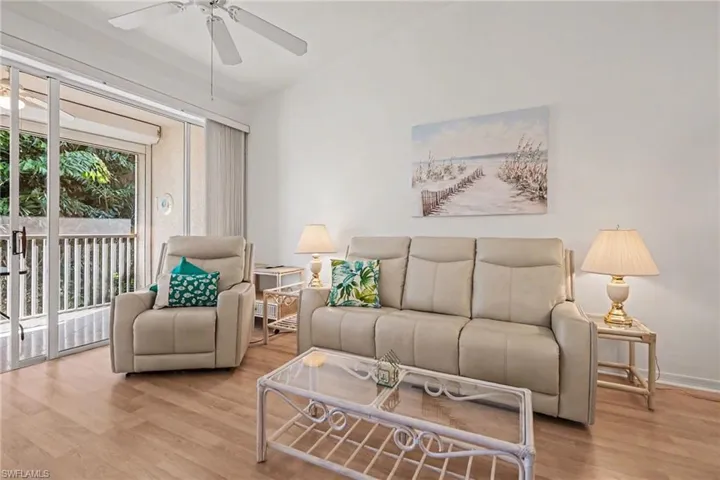 326 Bradstrom Cir 201f, Naples, Florida 34113