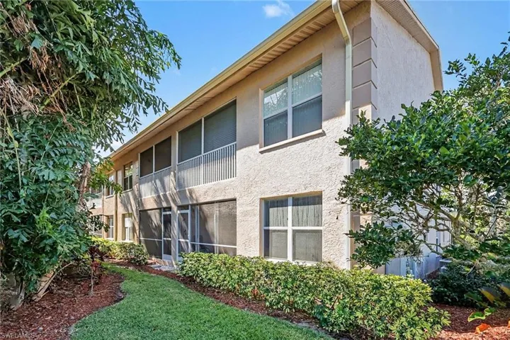 326 Bradstrom Cir 201f, Naples, Florida 34113