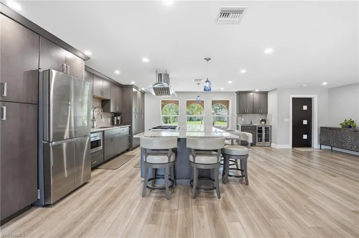 1860  Marina  CIR, North Fort Myers, FL 33903