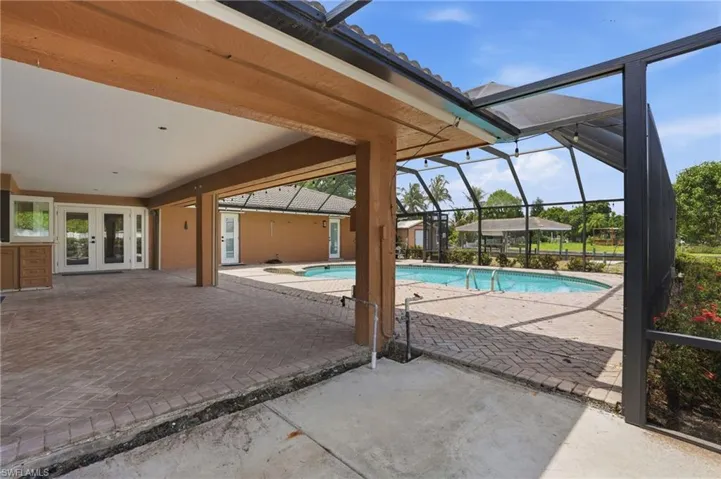 1860 Marina Cir, North Fort Myers, Florida 33903