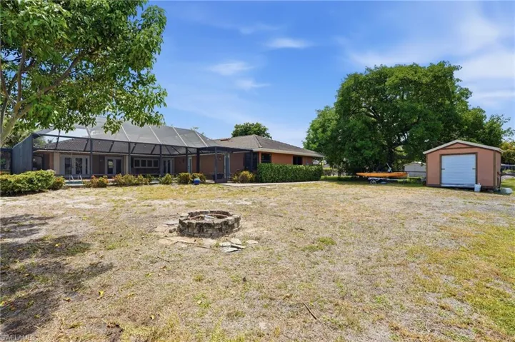 1860 Marina Cir, North Fort Myers, Florida 33903