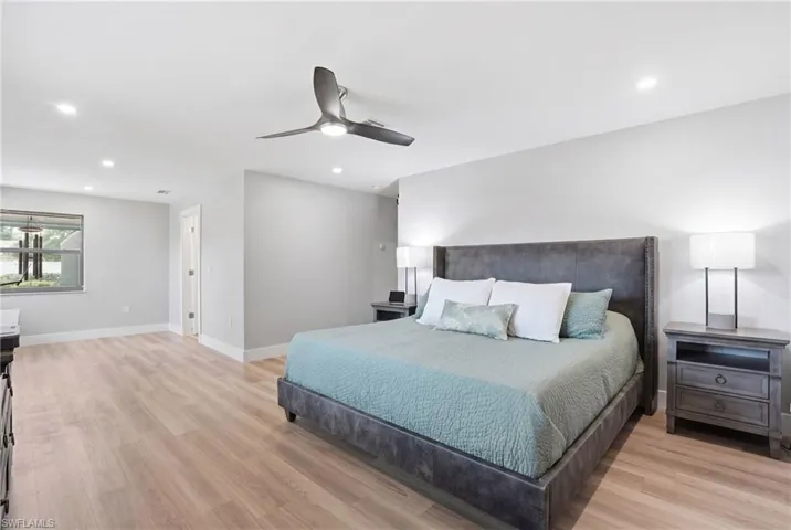 1860 Marina Cir, North Fort Myers, Florida 33903