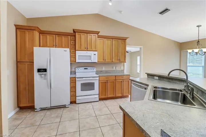 1234 SW 4th  PL, Cape Coral, FL 33991