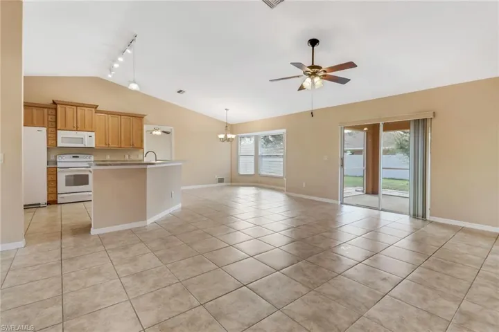 1234 SW 4th  PL, Cape Coral, FL 33991