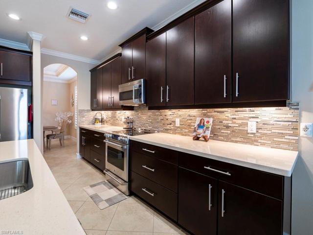 Kitchen/Stainless Appliances