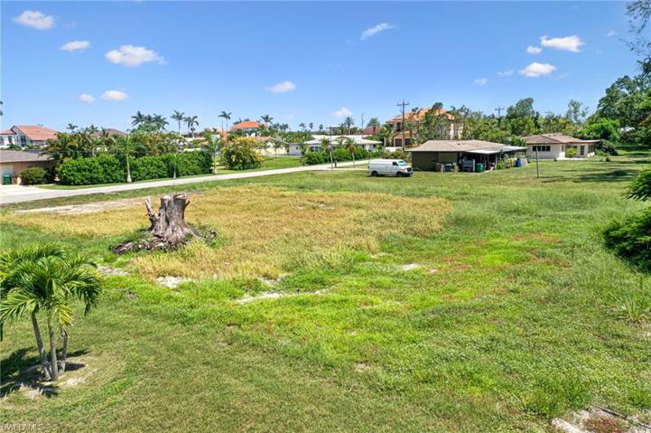 5722 SW 1st CT, CAPE CORAL FL 33914