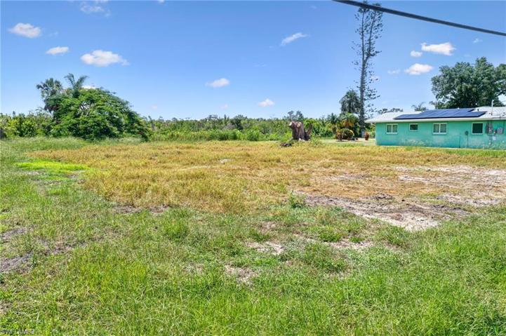 5722 SW 1st CT, CAPE CORAL FL 33914