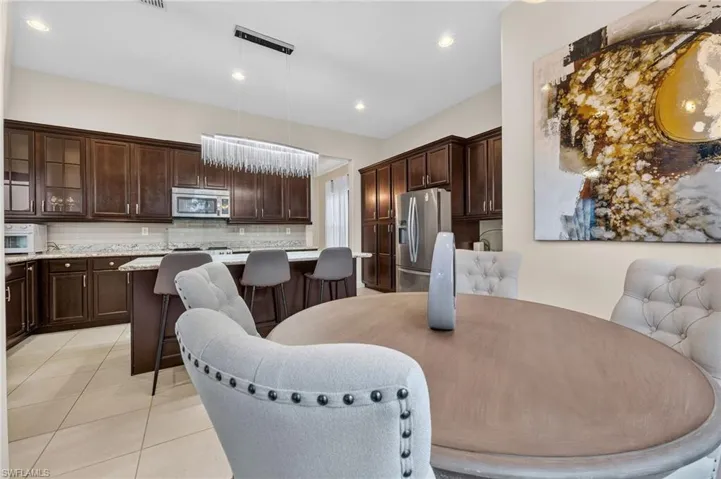Dining area in kitchen