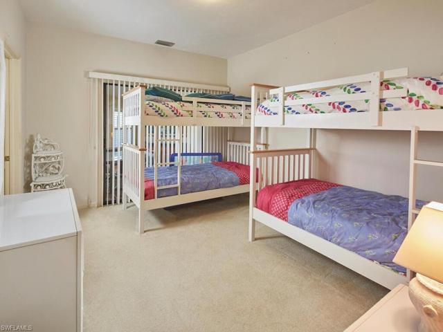 Guest bedroom.