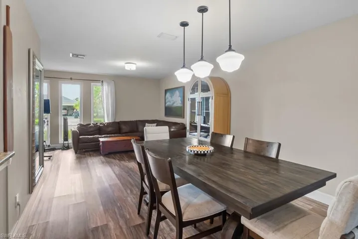 1380 Burgundy Dr, Fort Myers, Florida 33919