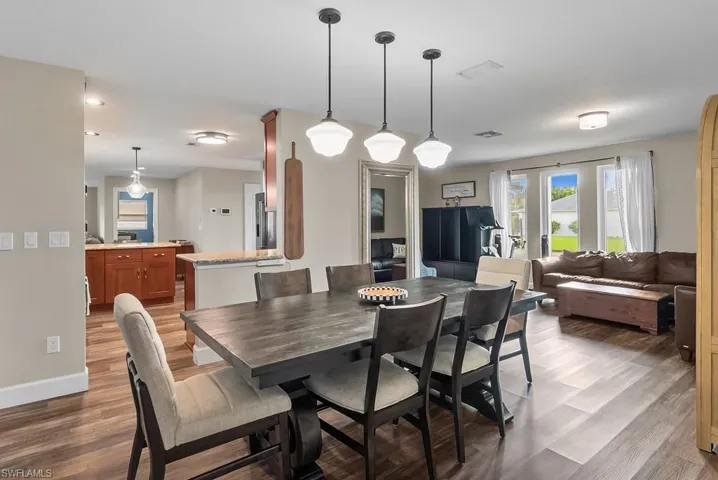 1380 Burgundy Dr, Fort Myers, Florida 33919