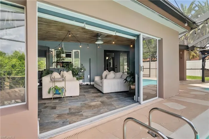 1380 Burgundy Dr, Fort Myers, Florida 33919