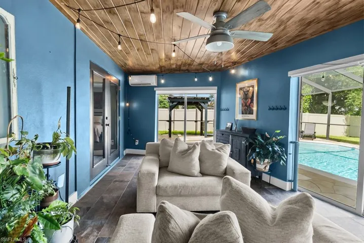 1380 Burgundy Dr, Fort Myers, Florida 33919