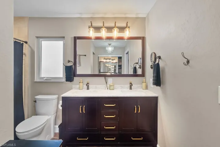 1380 Burgundy Dr, Fort Myers, Florida 33919