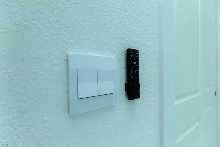 Textured wall finish