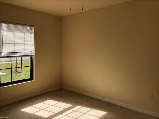 517 Hancock Bridge Pkwy, Cape Coral, Florida 33990