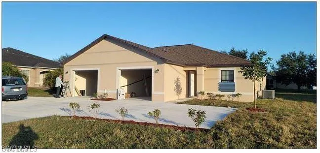517 Hancock Bridge Pkwy, Cape Coral, Florida 33990