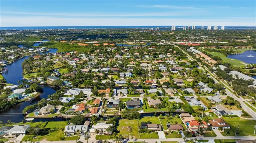 27130  Holly  LN, Bonita Springs, FL 34135