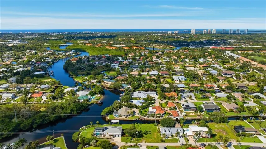 27130  Holly  LN, Bonita Springs, FL 34135