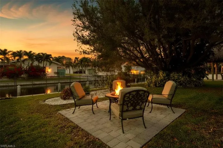 27130  Holly  LN, Bonita Springs, FL 34135