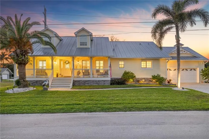 27130  Holly  LN, Bonita Springs, FL 34135