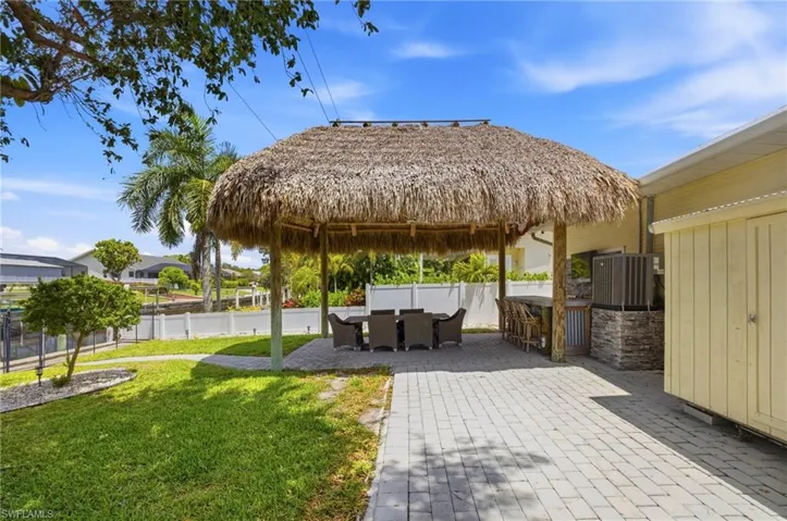 27130  Holly  LN, Bonita Springs, FL 34135