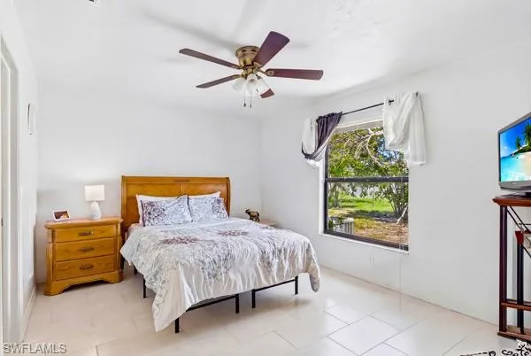 4407 Sw 7th Pl 4, Cape Coral, Florida 33914