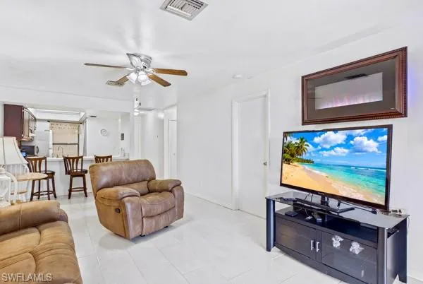 4407 Sw 7th Pl 4, Cape Coral, Florida 33914