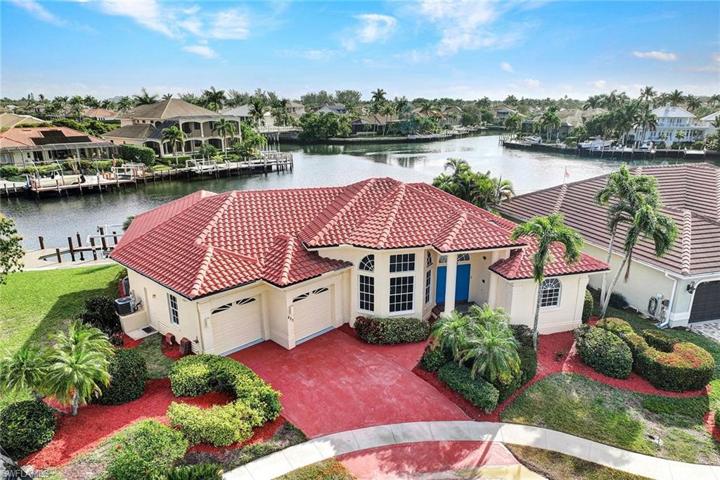 633  Blackmore  CT, MARCO ISLAND, FL 34145