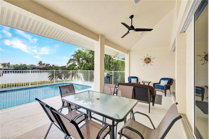 633  Blackmore  CT, MARCO ISLAND, FL 34145