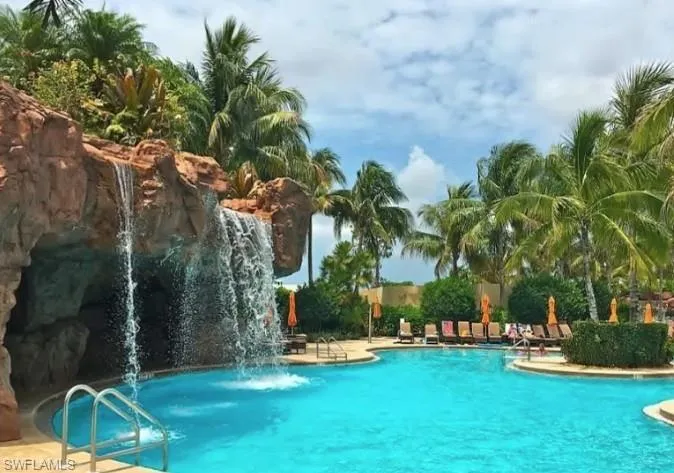 8340 Mystic Greens Way 1501, Naples, Florida 34113