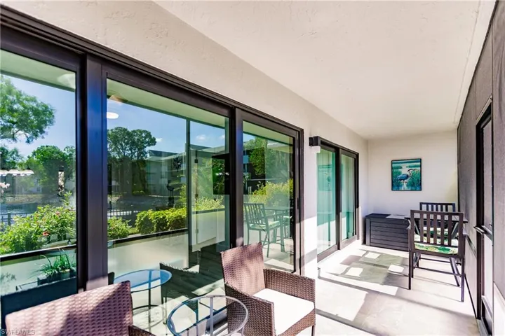 600  Neapolitan  WAY, Naples, FL 34103