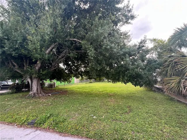 407 S 1st  ST, Immokalee, FL 34142